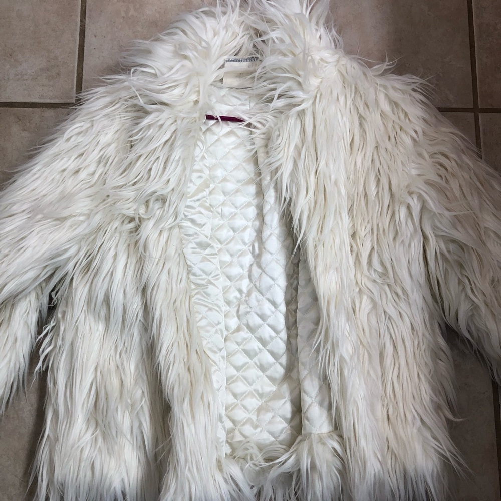 Faux Fur Jacket - Picture 2 of 4